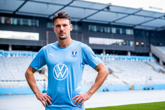 Malmö FF presenterar Stefano Vecchia som ny spelare
