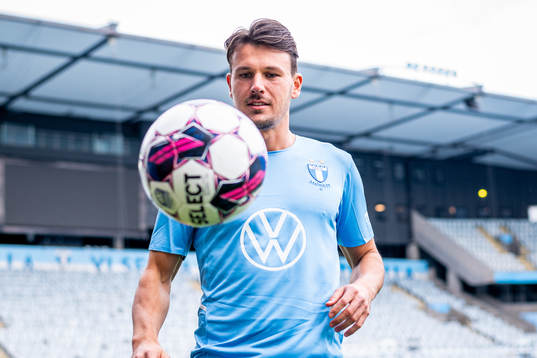 Malmö FF presenterar Stefano Vecchia som ny spelare