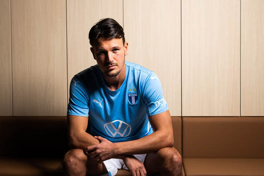 Malmö FF presenterar Stefano Vecchia som ny spelare