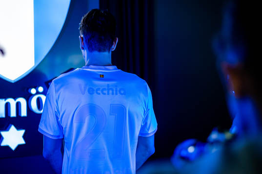 Malmö FF presenterar Stefano Vecchia som ny spelare