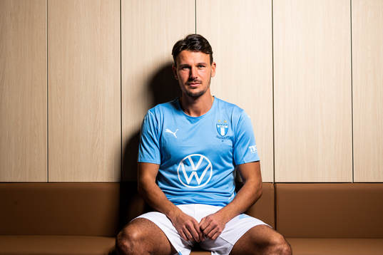 Malmö FF presenterar Stefano Vecchia som ny spelare