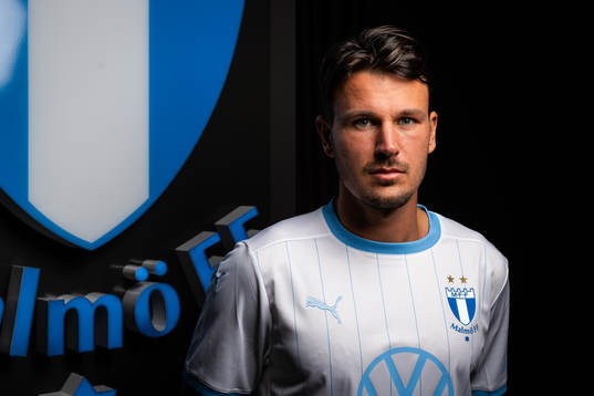 Malmö FF presenterar Stefano Vecchia som ny spelare