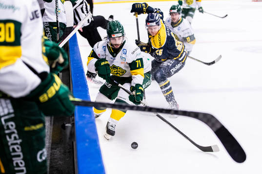 Björklövens Gustav Possler och Södertäljes Olle