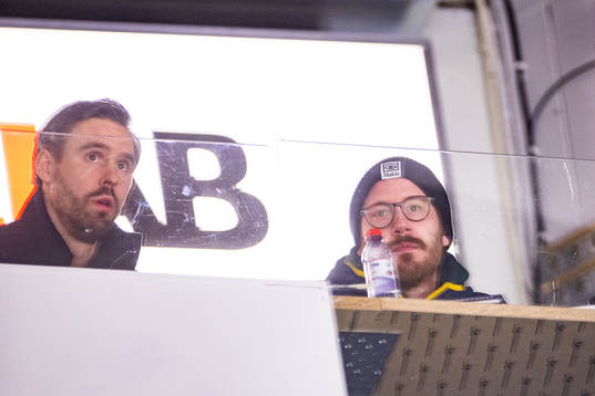 Södertäljes Linus Videll och sportchef Emil Georgsson