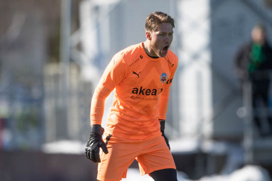 Helsingborgs målvakt Kalle Joelsson deppar