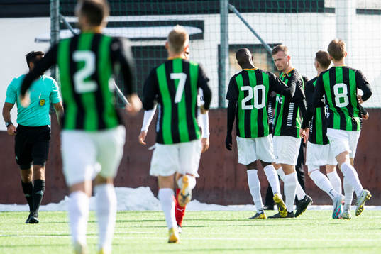 GAIS spelare jublar