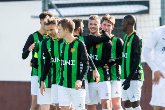GAIS spelare jublar