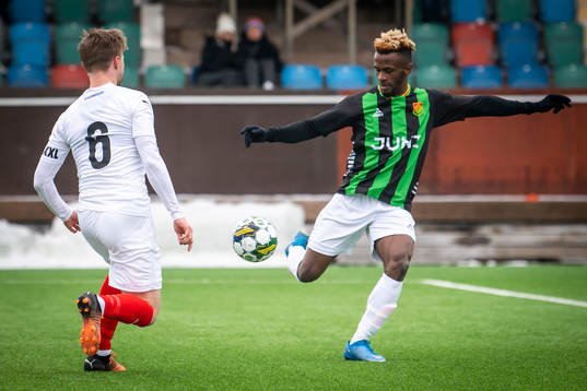 Helsingborgs Andreas Landgren och GAIS Rickard Emeka Friday