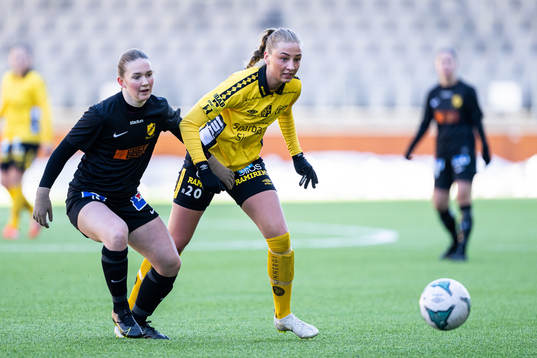 Mariebos Linn Törnberg och Elfsborgs Stina Jensen