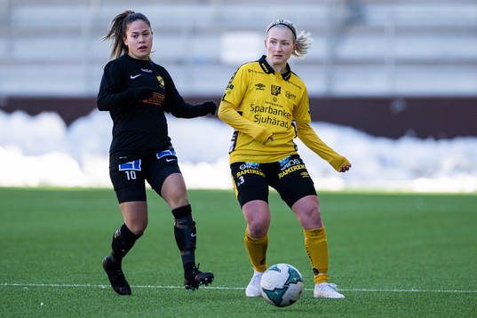 Mariebos Elin Kammenhed och Elfsborgs Fanny Johansson