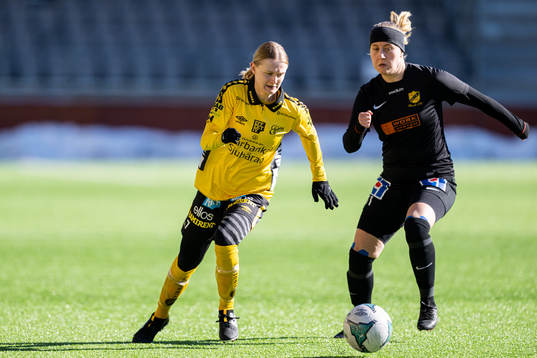 Elfsborgs Hanna Jiozon och Mariebos Rosanna Högberg