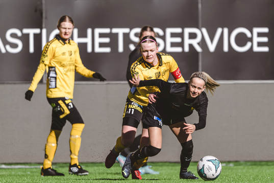 Elfsborgs Leann Nyström och Mariebos Alice Hestholm