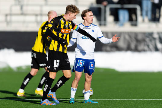Häckens Samuel Gustafson och IFK Norrköpings Jacob Ortmark