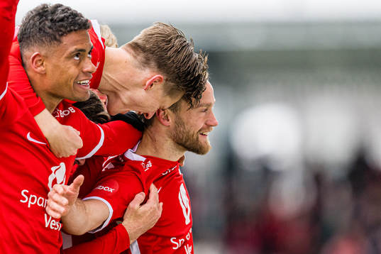 Bård Finne of Brann celebrates