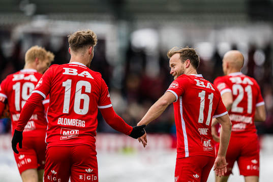 Bård Finne of Brann celebrates