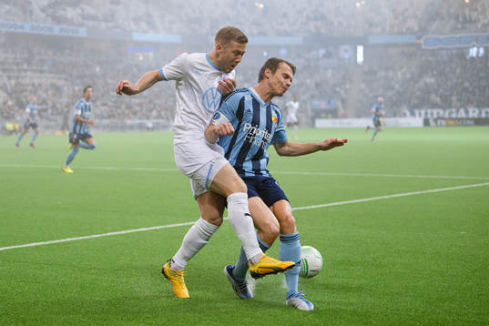 Malmö FFs Anton Tinnerholm och Djurgårdens Elias Andersson