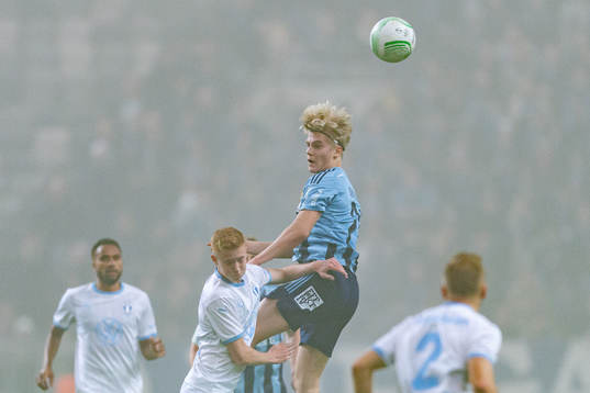 Malmö FFs Hugo Larsson och Djurgårdens Lucas Bergvall