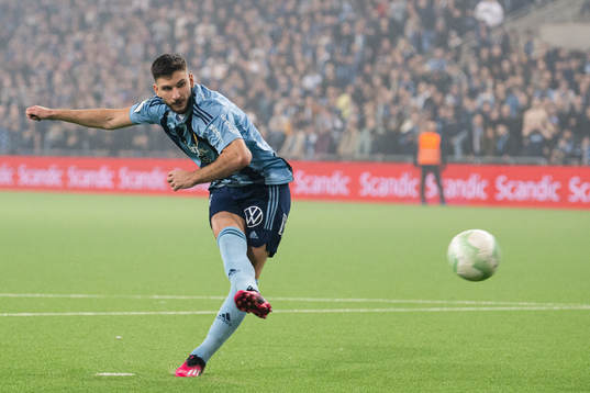 Djurgårdens Besard Sabovic gör 3-2