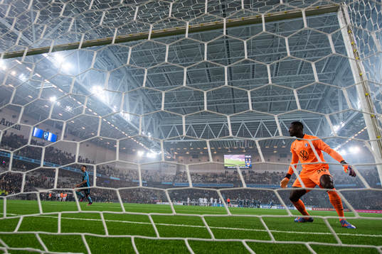 Djurgårdens Besard Sabovic jublar