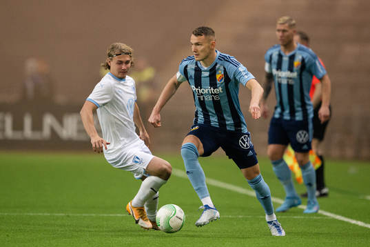 Malmö FFs Sebastian Nanasi och Djurgårdens Piotr Johansson