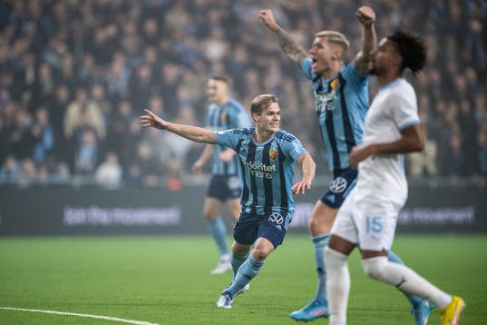 Djurgårdens Hampus Finndell jublar
