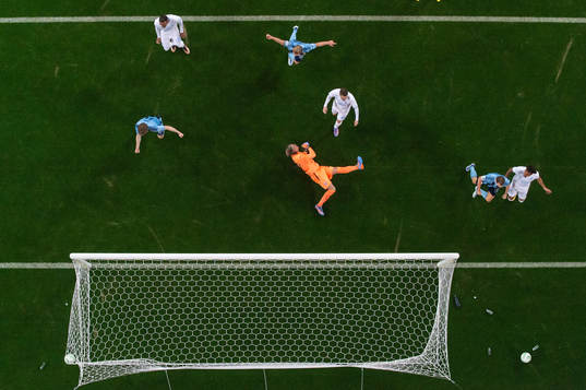 Djurgårdens Elias Andersson gör 1-1 på Malmö FFs