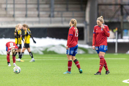 Vittsjös Nellie Persson och Sandra Adolfsson deppar