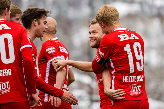 Bård Finne of Brann celebrates