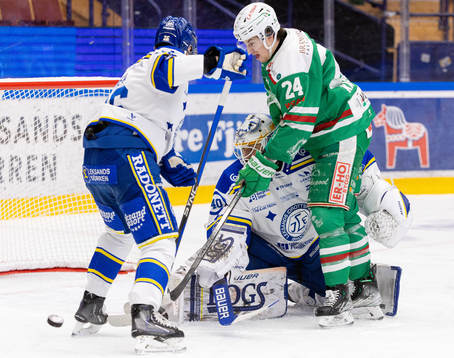 Leksands målvakt Mantas Armalis och Rögles Marco Kasper
