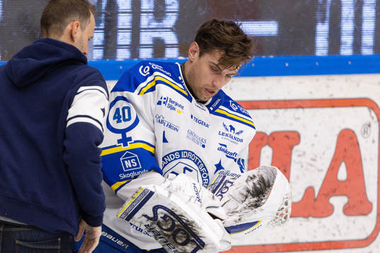 Leksands målvakt Mantas Armalis har ont