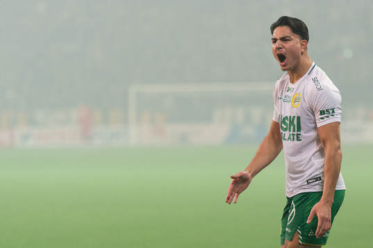 Hammarbys Jusef Erabi jublar
