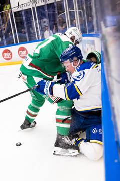 Rögles Vojtech Mozik och Leksands Kalle Östman