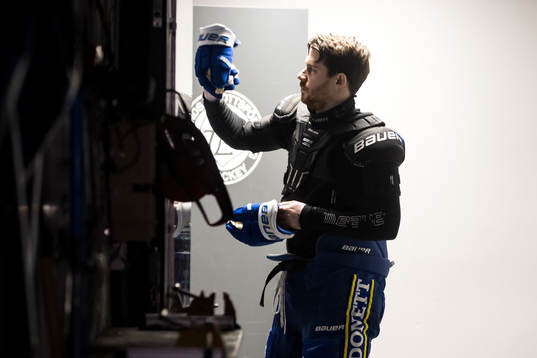 Leksands Matt Caito innan ishockeymatchen i SM-Slutspelet