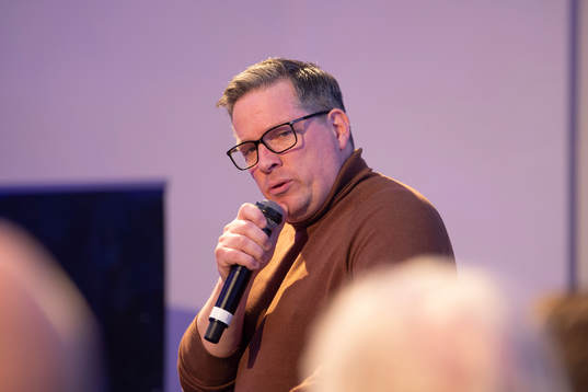 Valberedningens ordförande Fredrik Abrahamsson