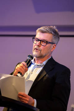revisor Jonas Jonason
