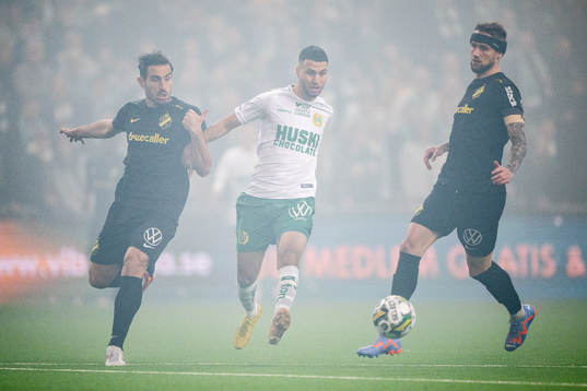 Hammarbys Abdelrahman Saidi i en kamp mot AIKs Sotirios