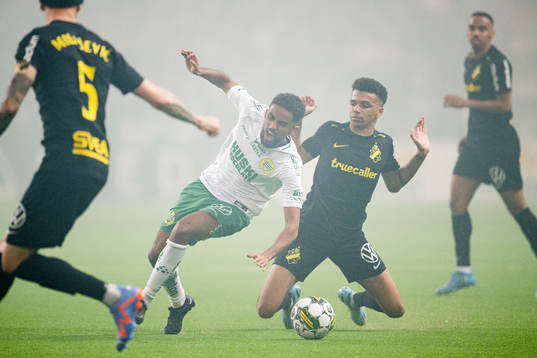 Hammarbys Tesfaldet Tekie och AIKs Rui Modesto