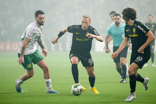 Hammarbys Nahir Besara och AIKs Viktor Fischer