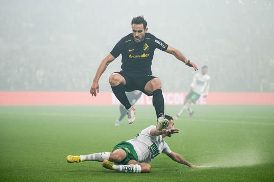 AIKs Sotirios Papagiannopoulos och Hammarbys Abdelrahman