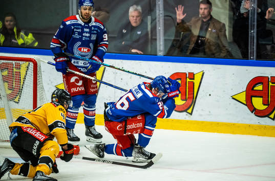 Oskarshamns Lukas Pilö deppar