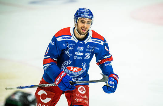 Oskarshamns Ahti Oksanen jublar