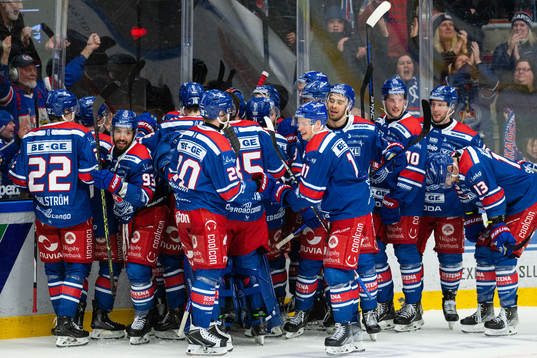 Bläddra bland fler bilder av Ishockey, SHL, Åttondelsfinal 2, Oskarshamn - Luleå