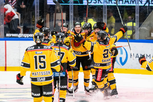 Luleås spelare jublar