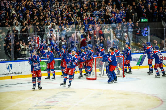 Oskarshamns spelare tackar publiken