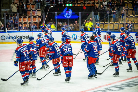 Oskarshamns spelare tackar publiken