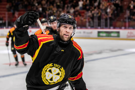 Brynäs Greg Scott jublar