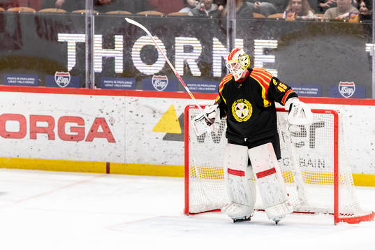 Brynäs målvakt Jussi Olkinuora deppar