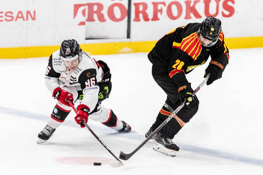 Malmö Redhawks Lukas Wernblom och Brynäs Johannes Kinnvall
