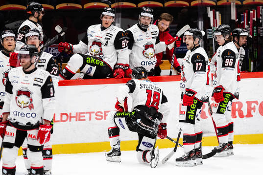 Malmö Redhawks Marcus Sylvegård har ont