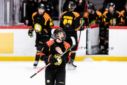 Brynäs Theo Lindstein deppar